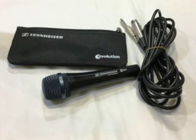 Sennheiser e935 microphone